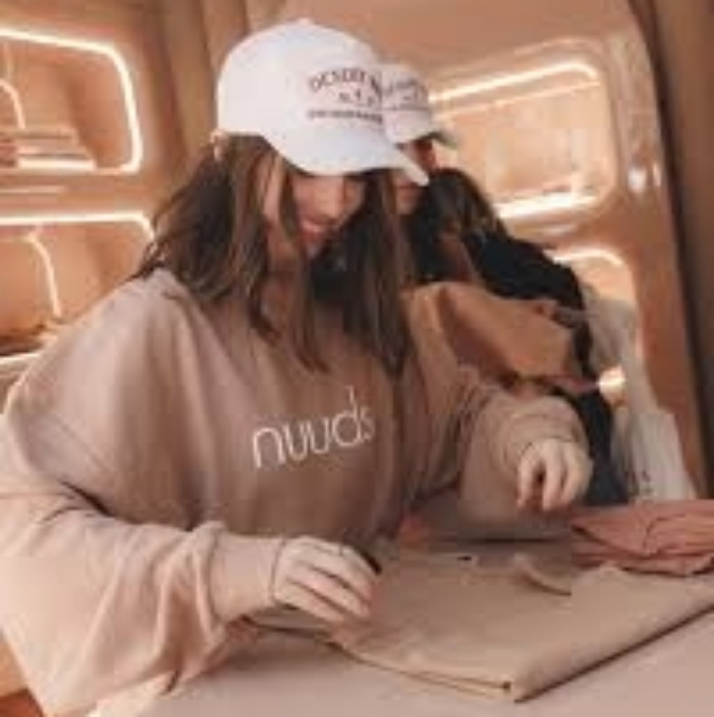 Nuuds Cozy Sweatshirt in Cream